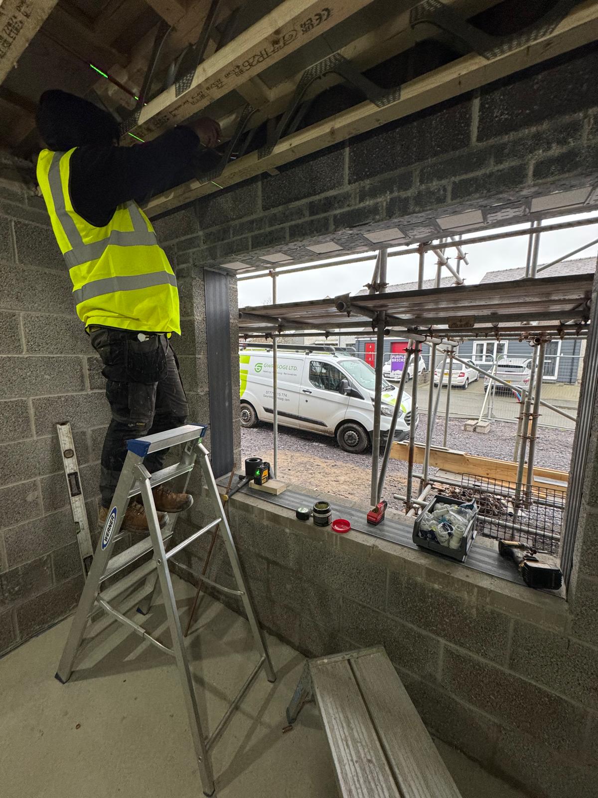 acebef65 0d34 41e8 ae0d 504150d55c43